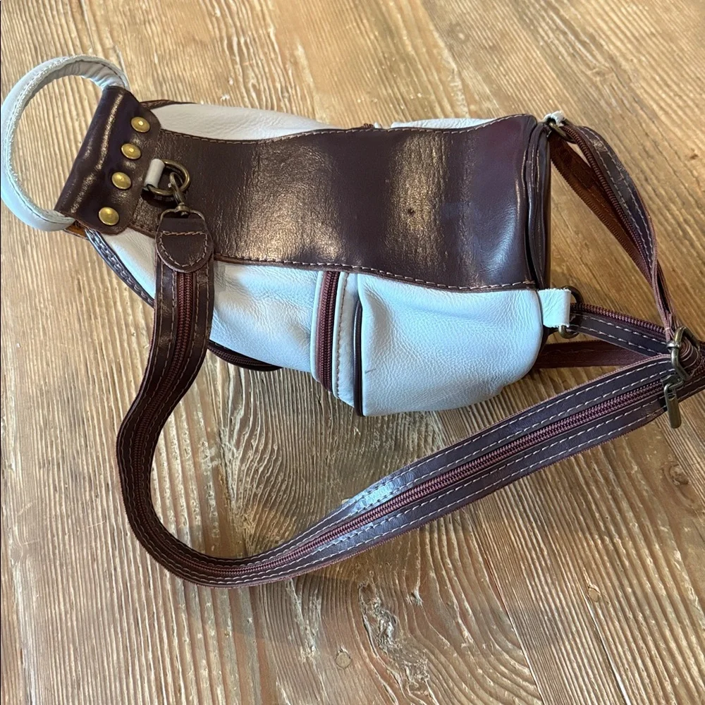 VA Made In Italy Stylish gray and Brown Leather Backpack/Bag